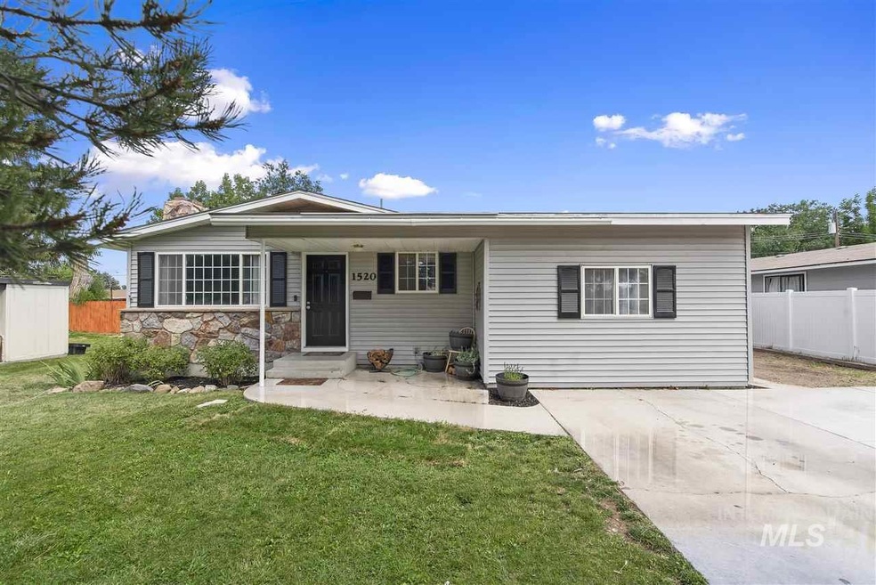 1520 E Sherman Ave, Nampa, ID 83686 - photo 1