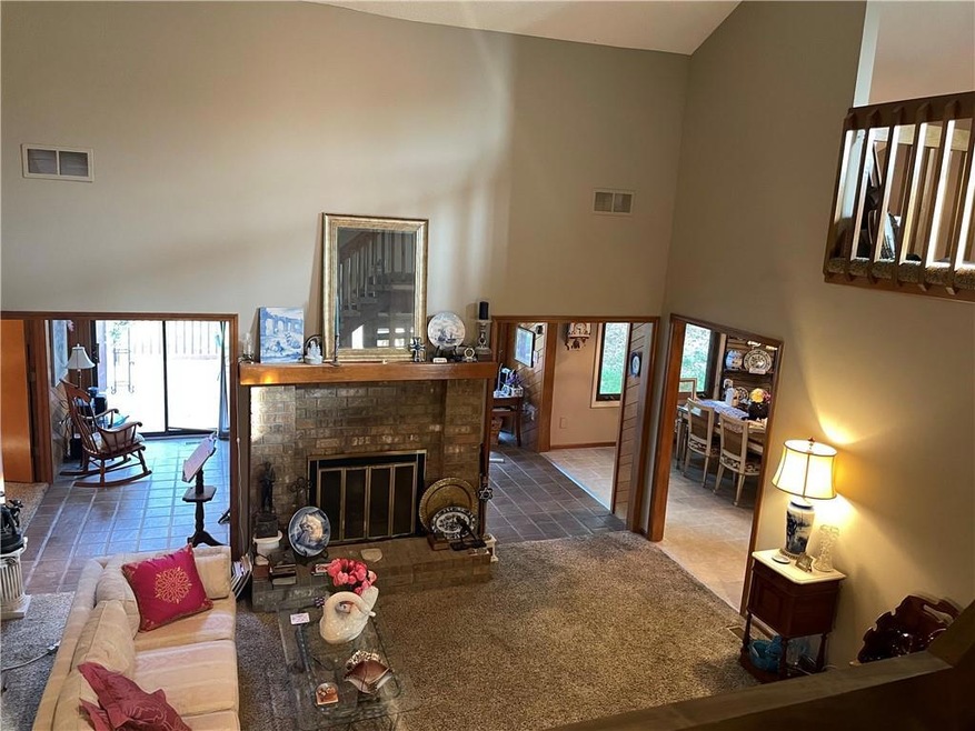 8539 Long St, Lenexa, KS 66215 - photo 1