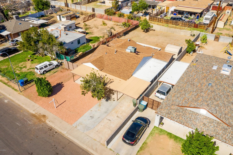 2612 E Marshal St MLS-2