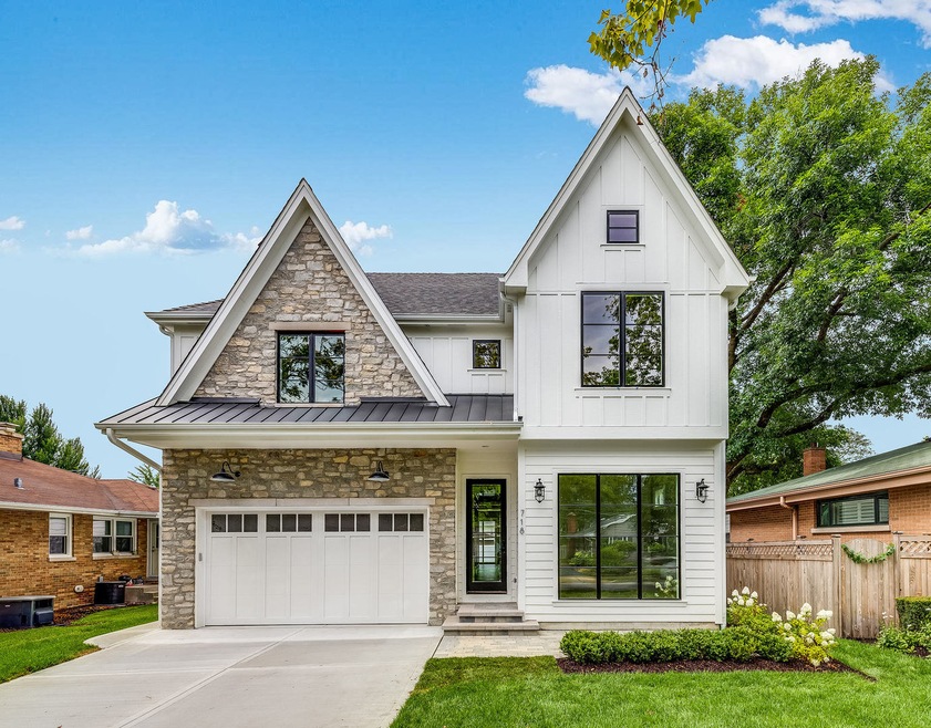 144 N Avon Rd, Elmhurst, IL 60126 - photo 1