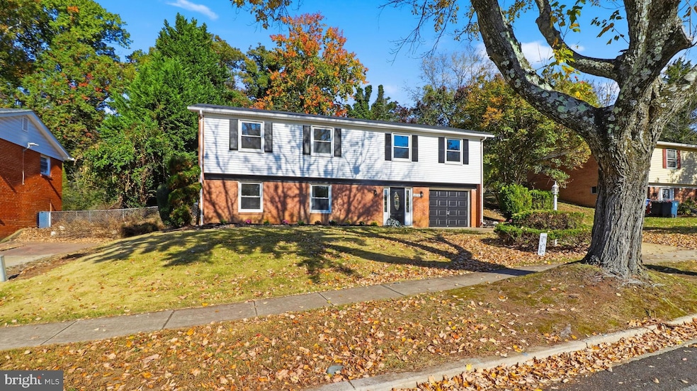 6118 Hellen Lee Dr, Clinton, MD 20735 - photo 1