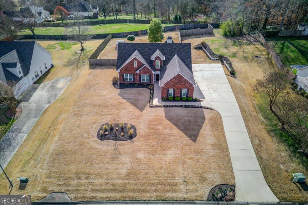 4713 Martins Crossing Dr W, Flowery Branch, GA 30542 - photo 1