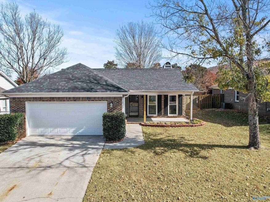 215 NE Albany Dr, Huntsville, AL 35811 - photo 1