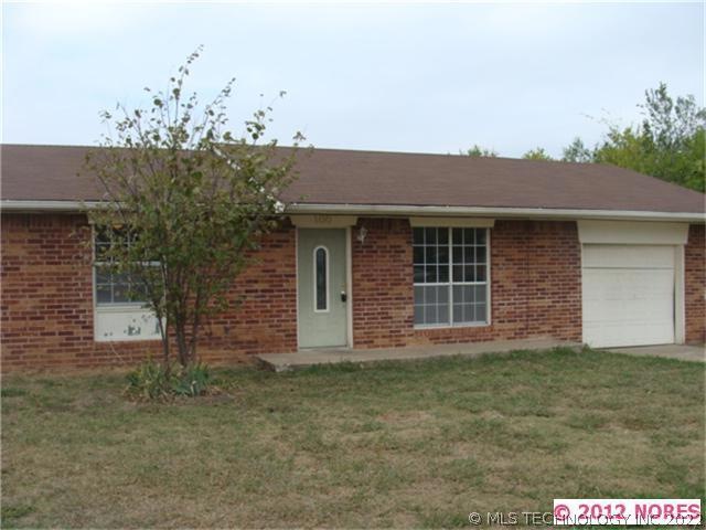 100 E Pine Ct, Skiatook, OK 74070 - photo 1