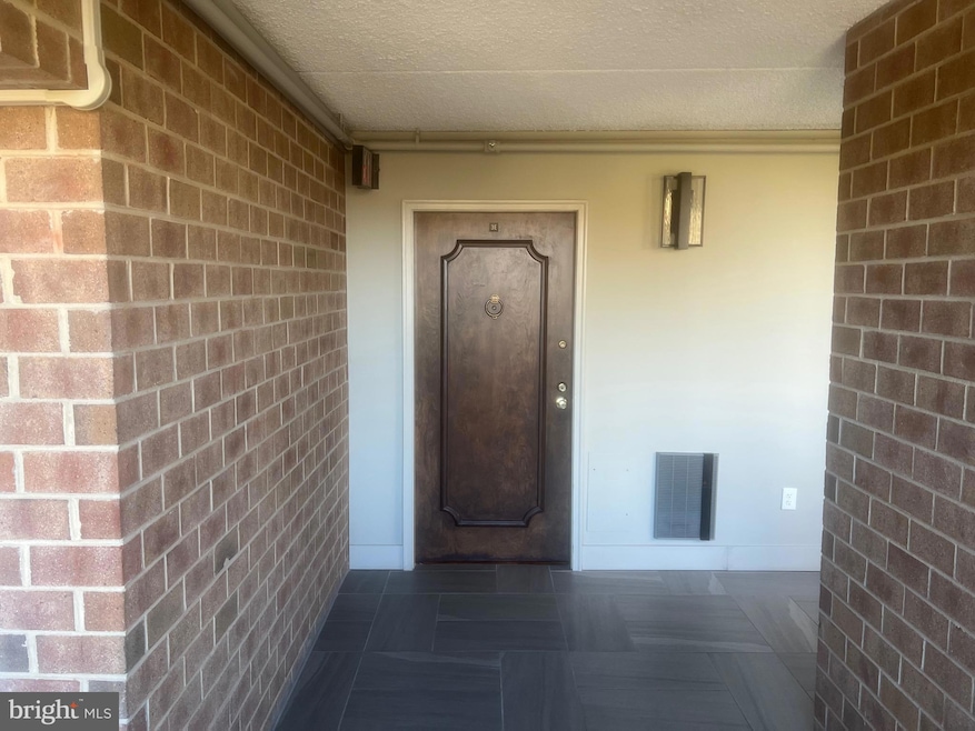 19 Rock Hill Rd Unit 3E