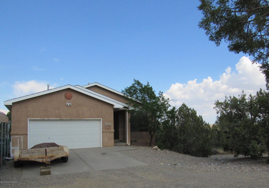 5402 Thomas Dr, Farmington, NM 87402 - photo 1