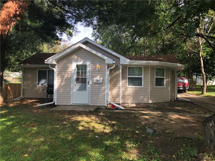 1005 66th St, Windsor Heights, IA 50324 - photo 1