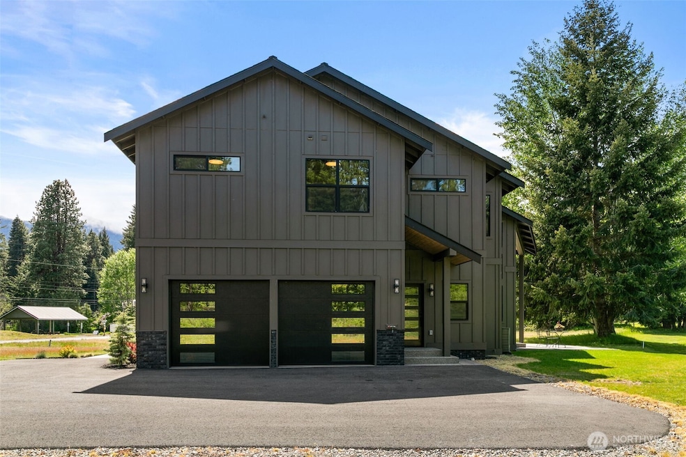 Pending $799,900 • Co-Listing Agent