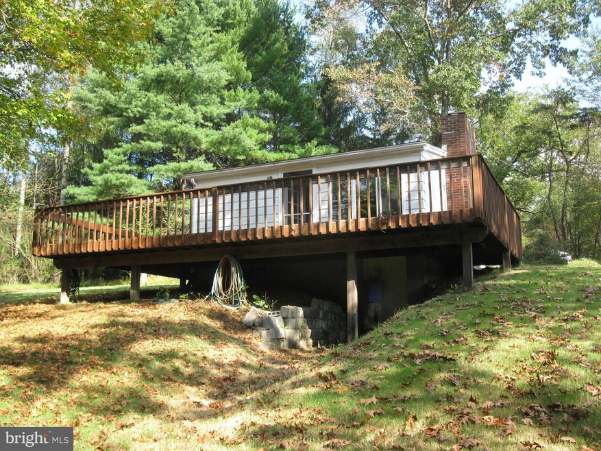 1704 Sticky Kline Rd, Berkeley Springs, WV 25411 - photo 1