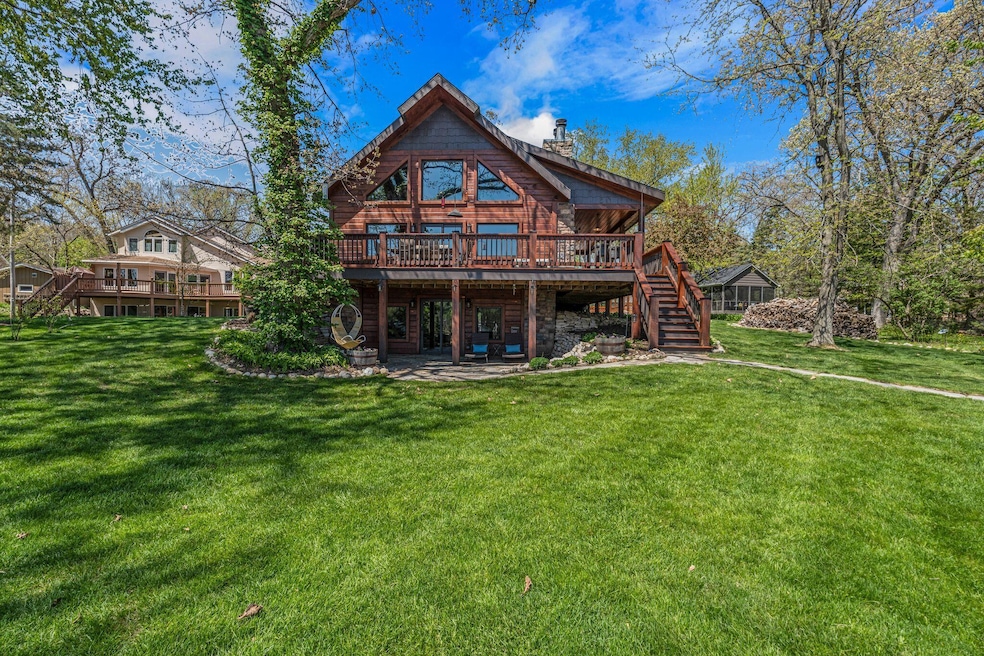 3024 Nagawicka Ave, Delafield - HDR-45
