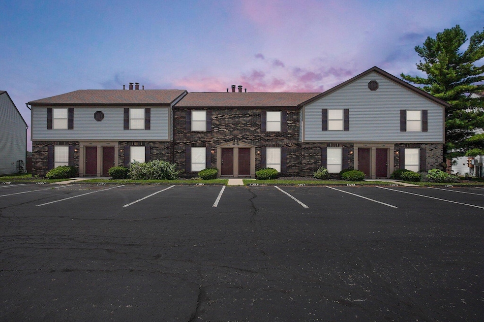 7385 Cimmaron Station, Columbus, OH 43235 - photo 1