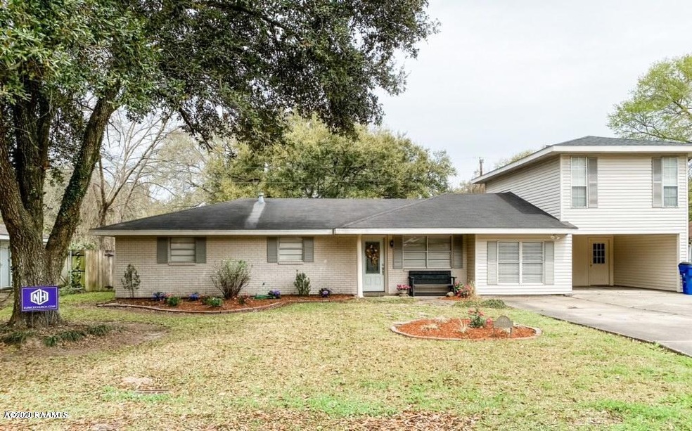 1444 Athabaska St, Eunice, LA 70535 - photo 1