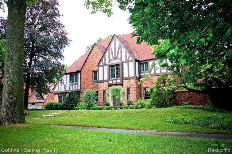 239 Suffield