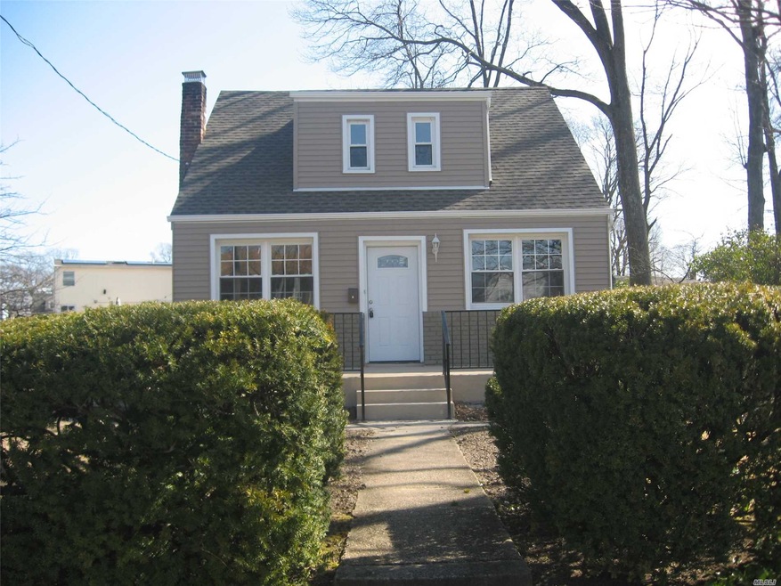 891 Orlando Ave, West Hempstead, NY 11552 - photo 1