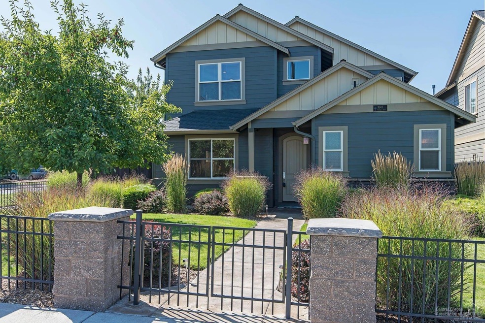 3747 NE Purcell Blvd, Bend, OR 97701 - photo 1