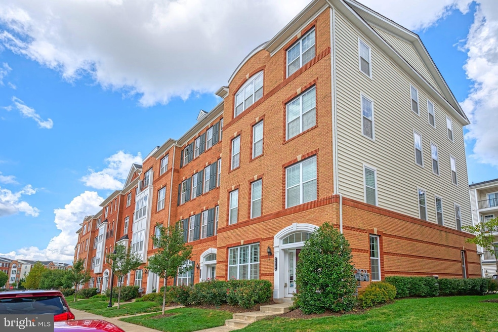 23560 Buckland Farm Terrace, Ashburn, VA 20148 - photo 1