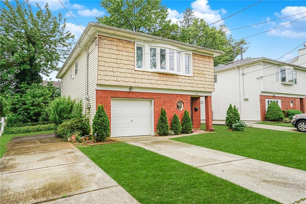 184 Barclay Ave, Staten Island, NY 10312 - photo 1