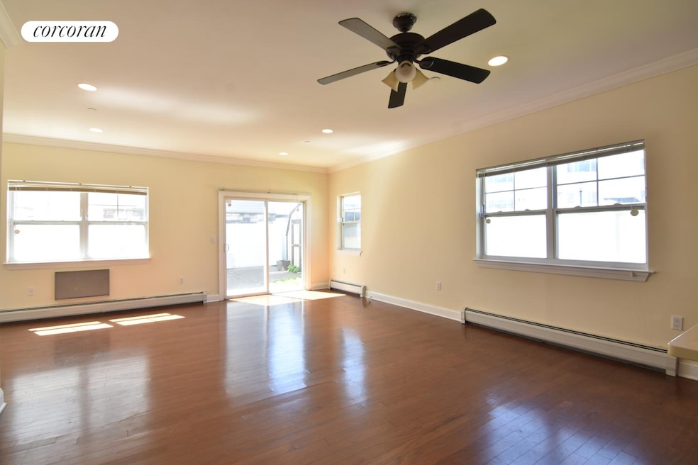 87 Horizon Ct unit A, Bronx, NY 10473 - photo 1