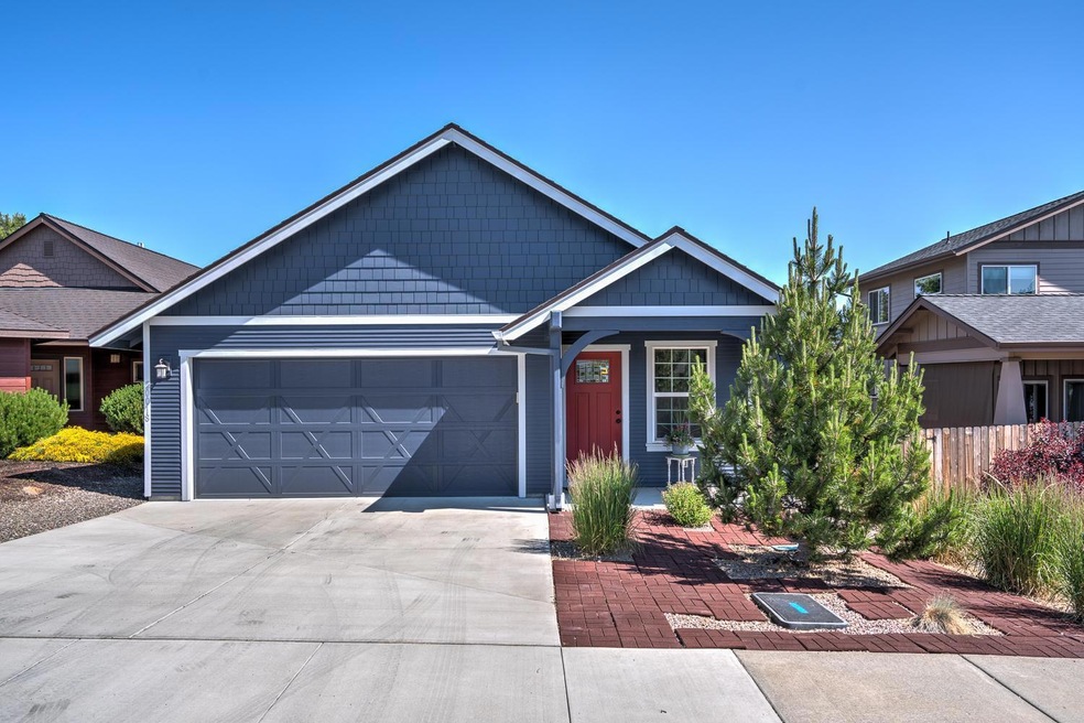 20018 SW Voltera Place, Bend, OR 97702 - photo 1