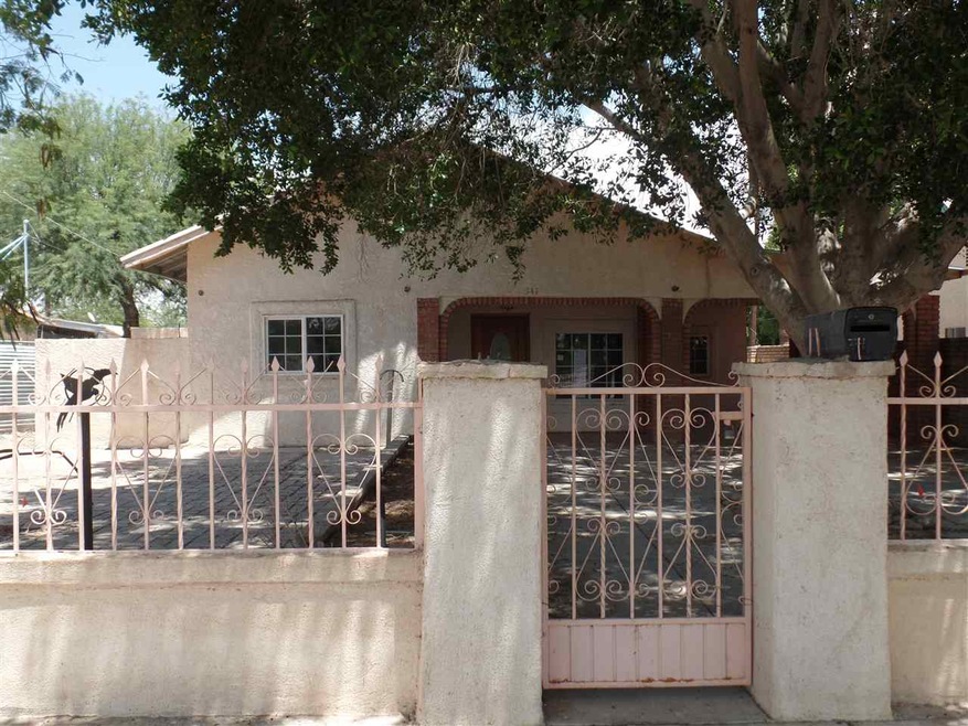 341 S 10th Ave, Yuma, AZ 85364 - photo 1