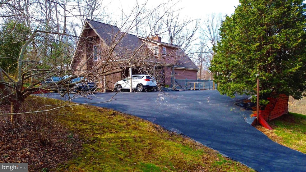 6006 Snowdens Run Rd, Sykesville, MD 21784 - photo 1