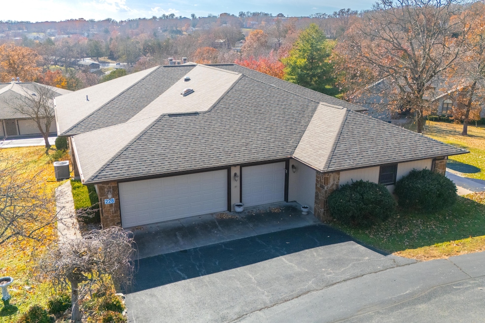 228 Starboard Dr, Kimberling City, MO 65686 - photo 1