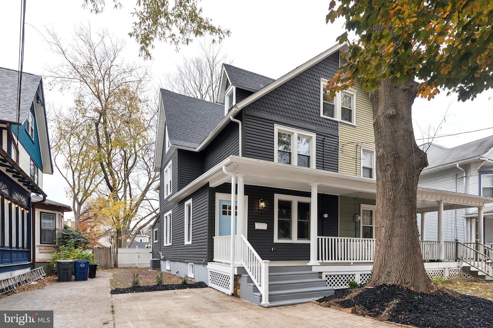 Under Contract $695,000