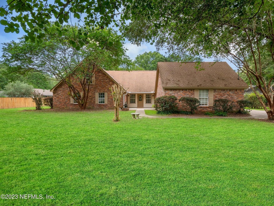 1161 Walden Rd - Front of House
