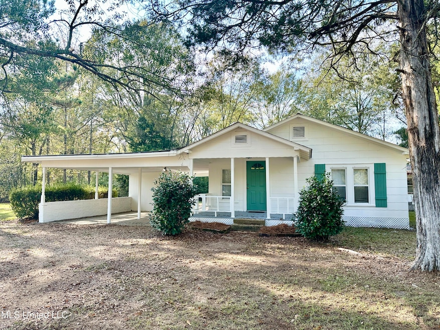 1633 New Sight Dr NE, Brookhaven, MS 39601 - photo 1