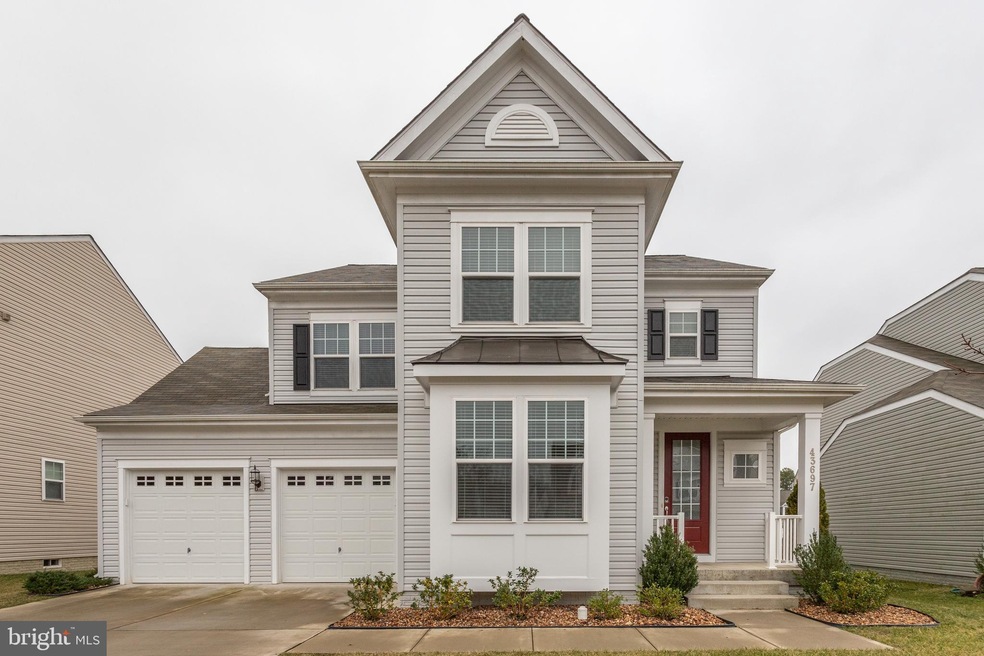 43697 Yulan St, Hollywood, MD 20636 - photo 1