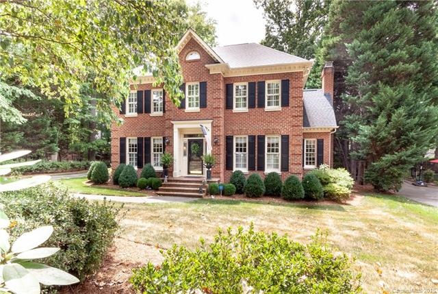 Beautiful curb appeal!