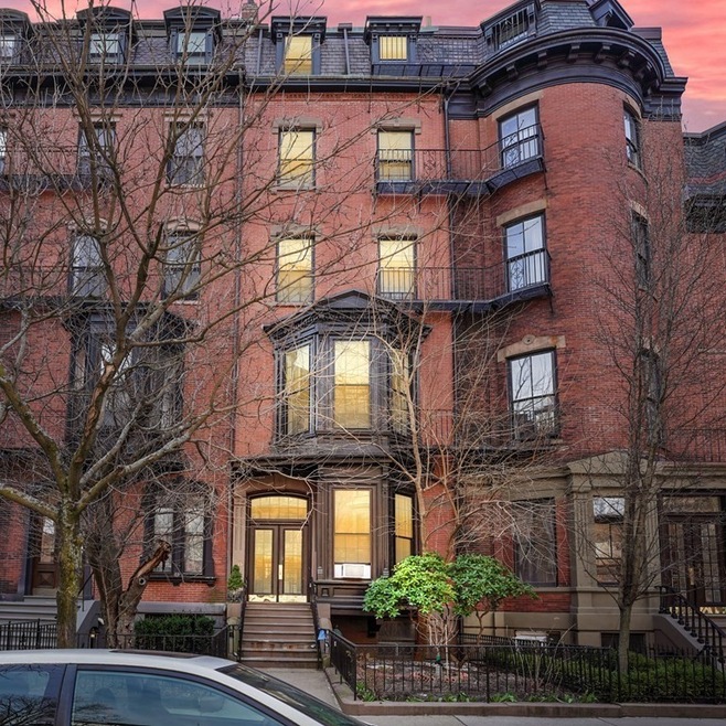 Sold $850,000 • Co-Listing Agent