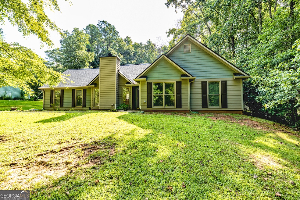 173 Widewater Dr, Newnan, GA 30265 - photo 1