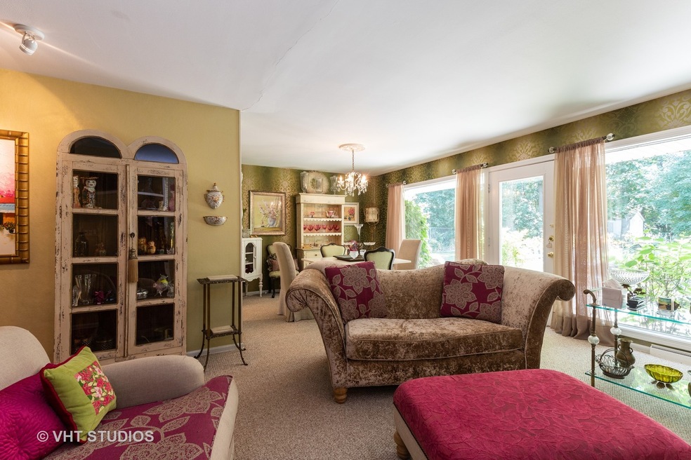 2939 W Bonnie Brook Ln, Waukegan, IL 60087 - photo 1