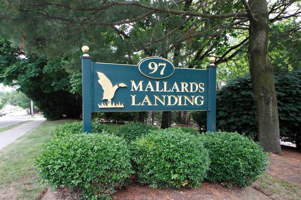 Mallards Landing entrance