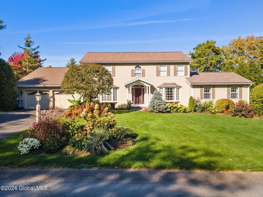 11 Gloria Ln, Schenectady, NY 12309 - photo 1