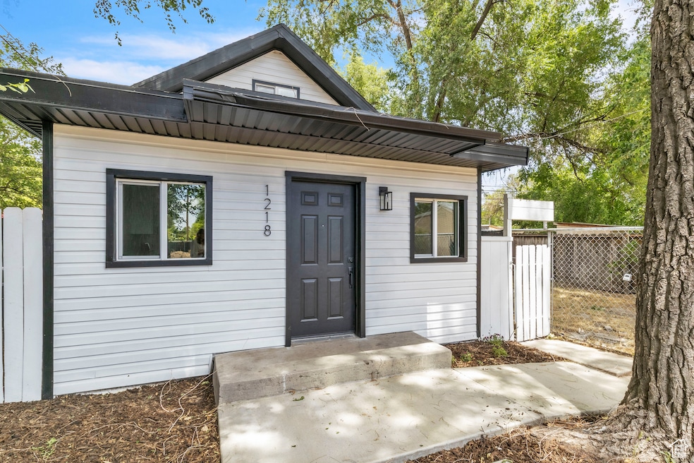 Under Contract $358,500 • Co-Listing Agent