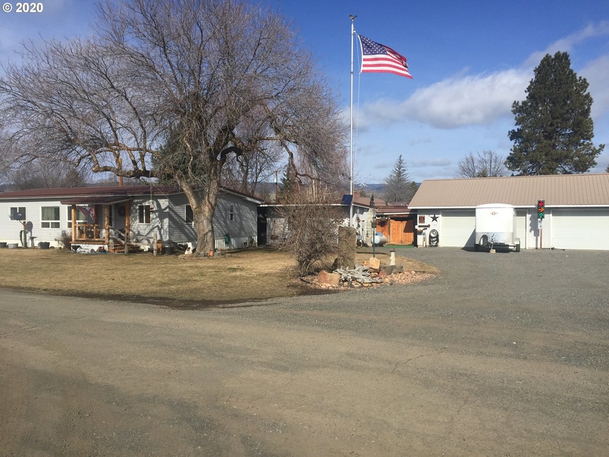 412 10th St, Prairie City, OR 97869 - photo 1