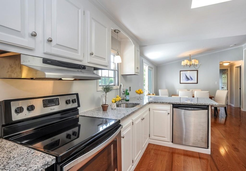 31 Aspen Cir, Rockland, MA 02370 - photo 1