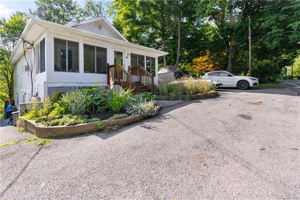 17 Cromwell Hill Rd unit 1, Monroe, NY 10950 - photo 1