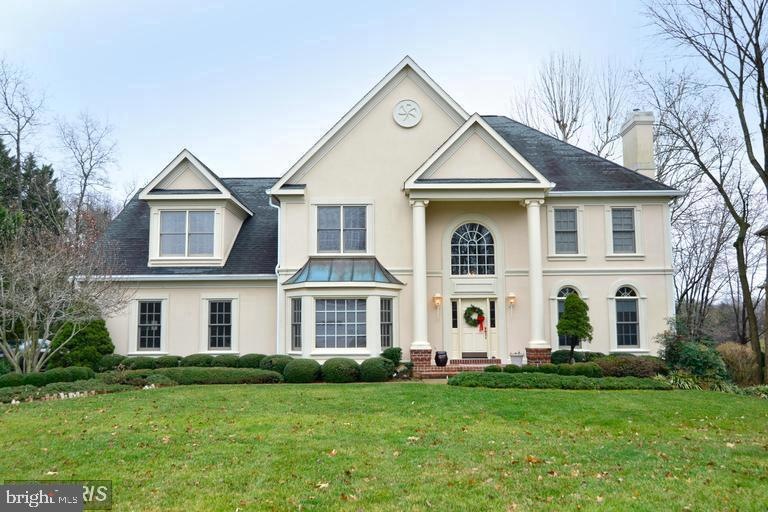 8061 Crooked Oaks Ct, Gainesville, VA 20155 - photo 1