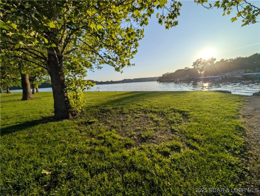 Utility lot 2 - lakefront