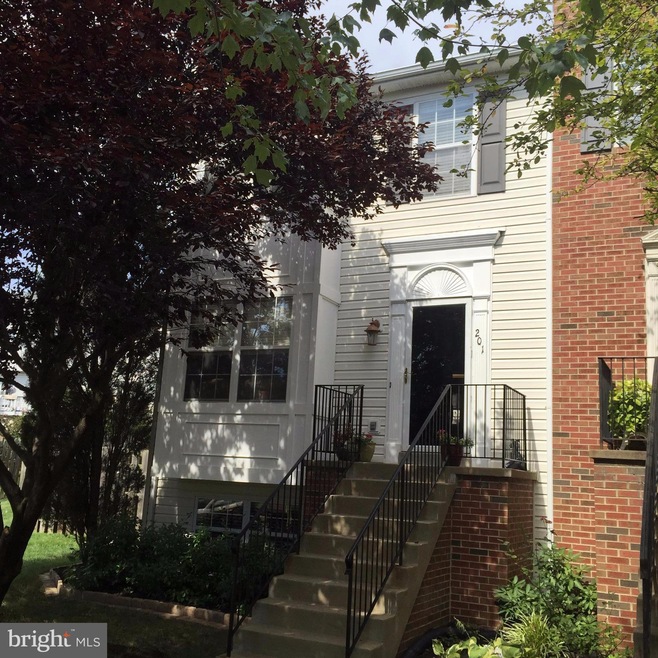 201 Royce Ct, Stafford, VA 22554 - photo 1