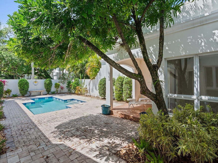 WALLED IN PRIVACY FOR YOUR POOL AND ENTERTAINING