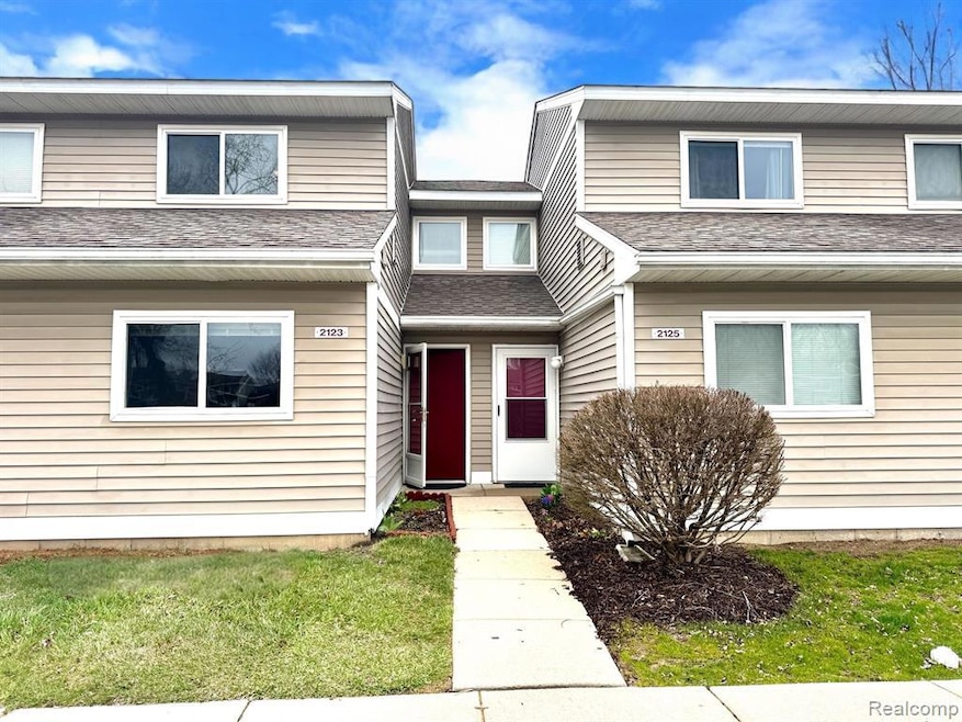 2123 Stone School Cir unit 44, Ann Arbor, MI 48108 - photo 1