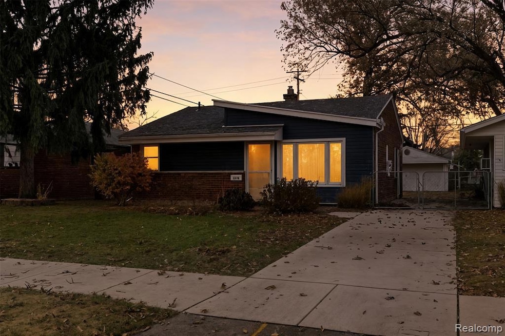 For Rent $1,300/month