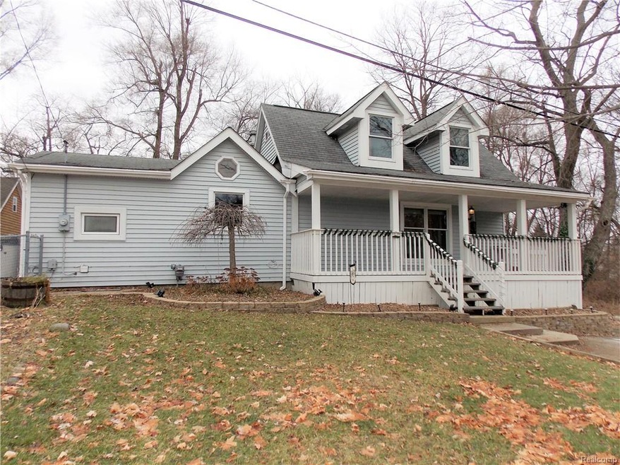 Welcome to 961 Loretto!