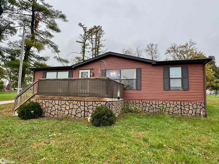 110 W Logan St, Casey, IA 50048 - photo 1