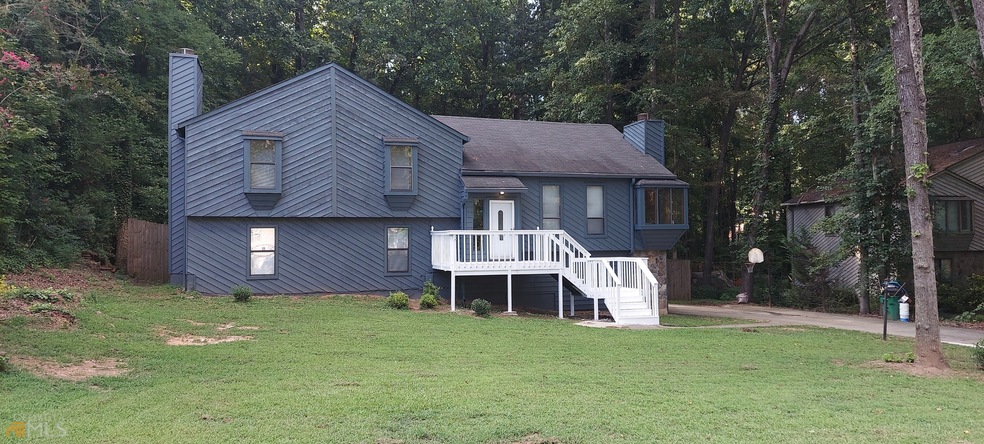 5027 Tanaga Ct, Stone Mountain, GA 30087 - photo 1