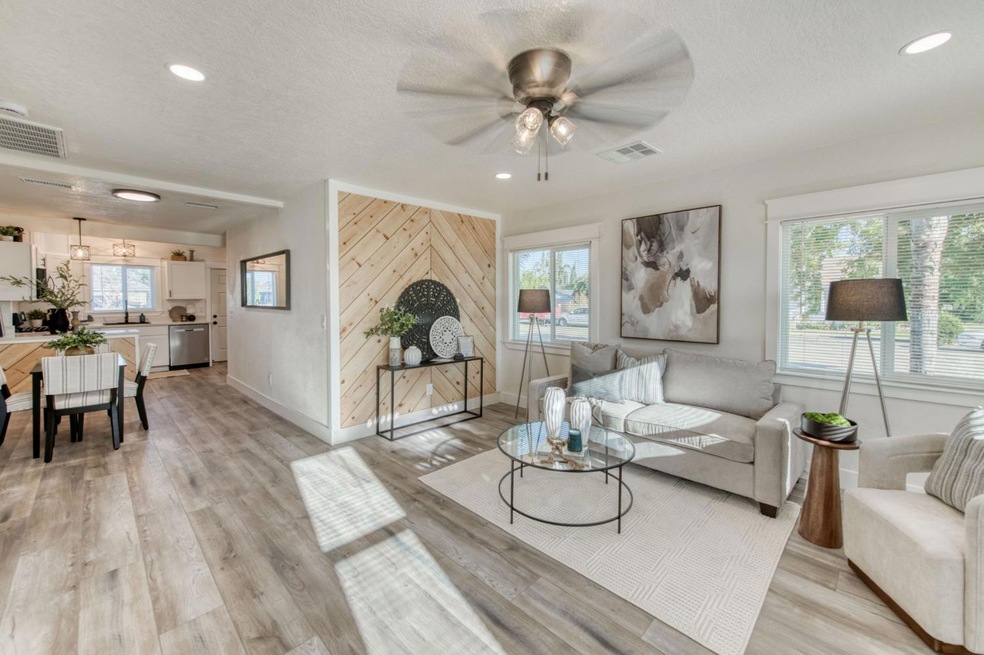 2004 Wilson St, Selma, CA 93662 - photo 1